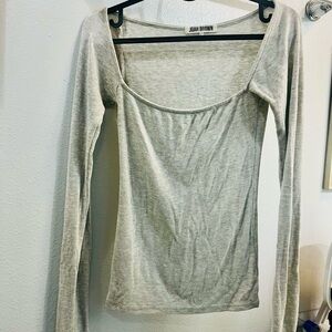 Joah Brown Heather Gray Off the Shoulders Long Sleeve Ribbed Top